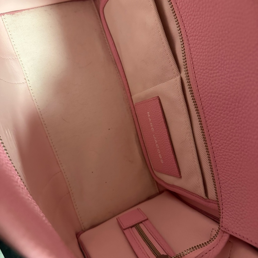 Marc Jacobs medium Pink The Totebag Pebbled Leather Satchel - Picture 8 of 9